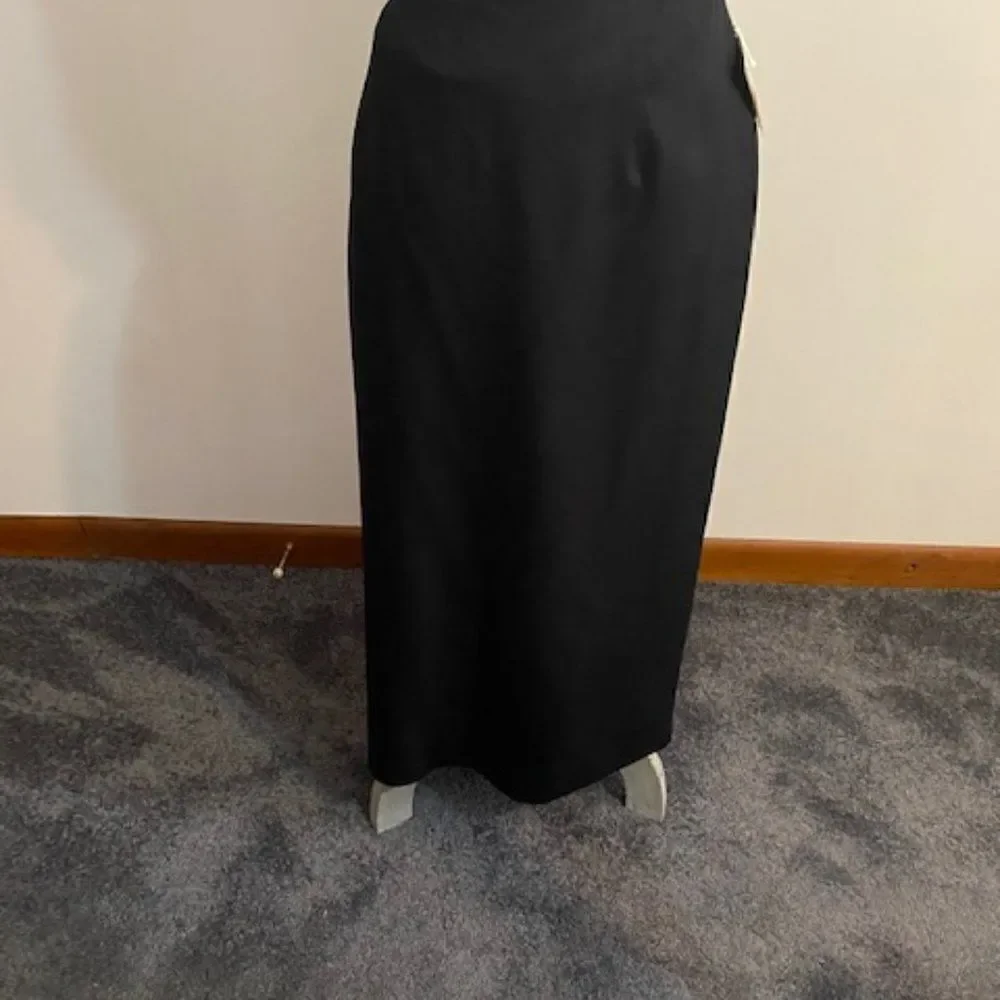 Preston & York Black pencil skirt, size 16